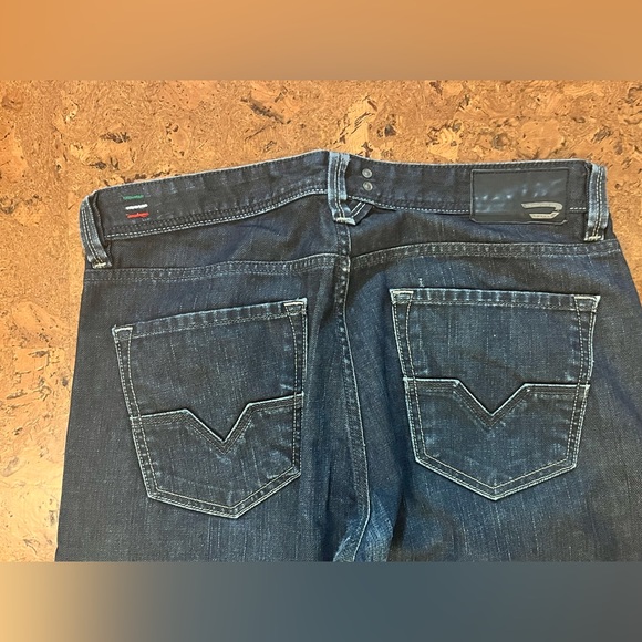 Diesel Larkee Jeans, made in Italy - Picture 3 of 5